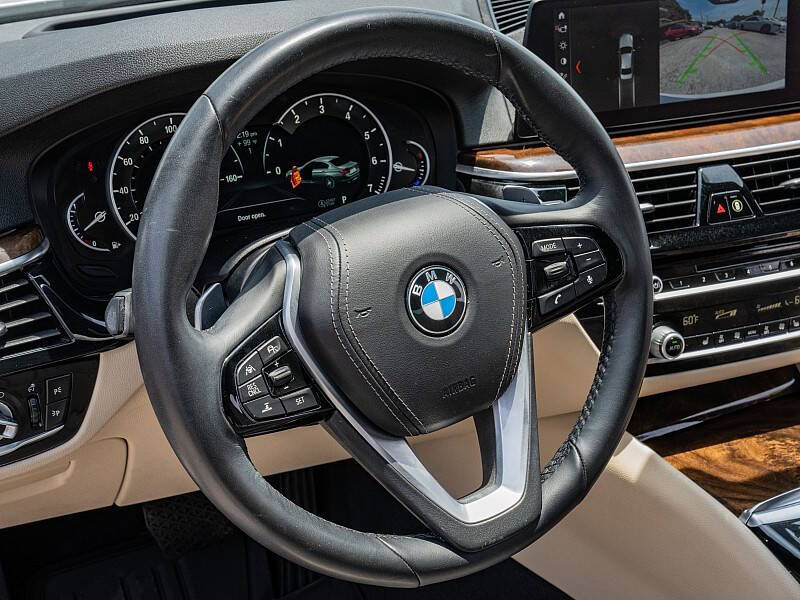 2019 BMW 5 Series 540i
