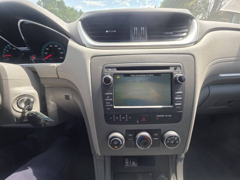2017 Chevrolet Traverse LS
