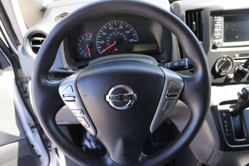 2020 Nissan NV200 SV