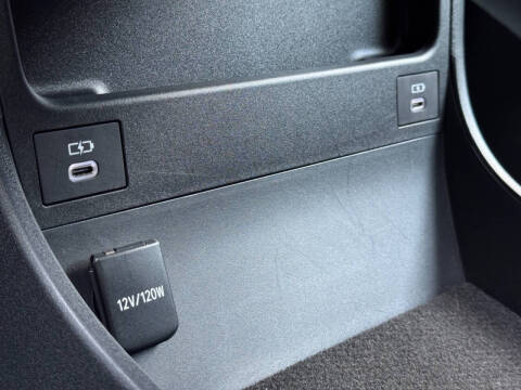 2024 Toyota bZ4X XLE