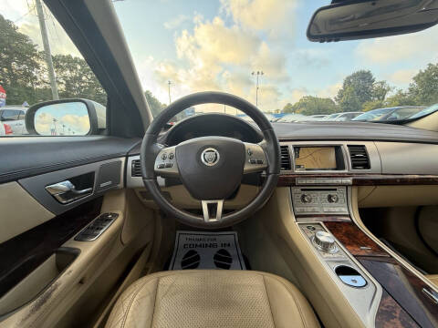 2009 Jaguar XF Premium Luxury