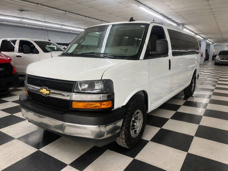 2022 Chevrolet Express LT 3500