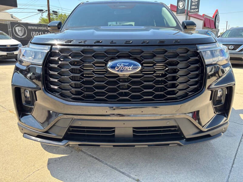 2025 Ford Explorer ST-Line