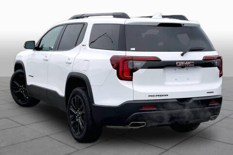 2023 GMC Acadia SLT
