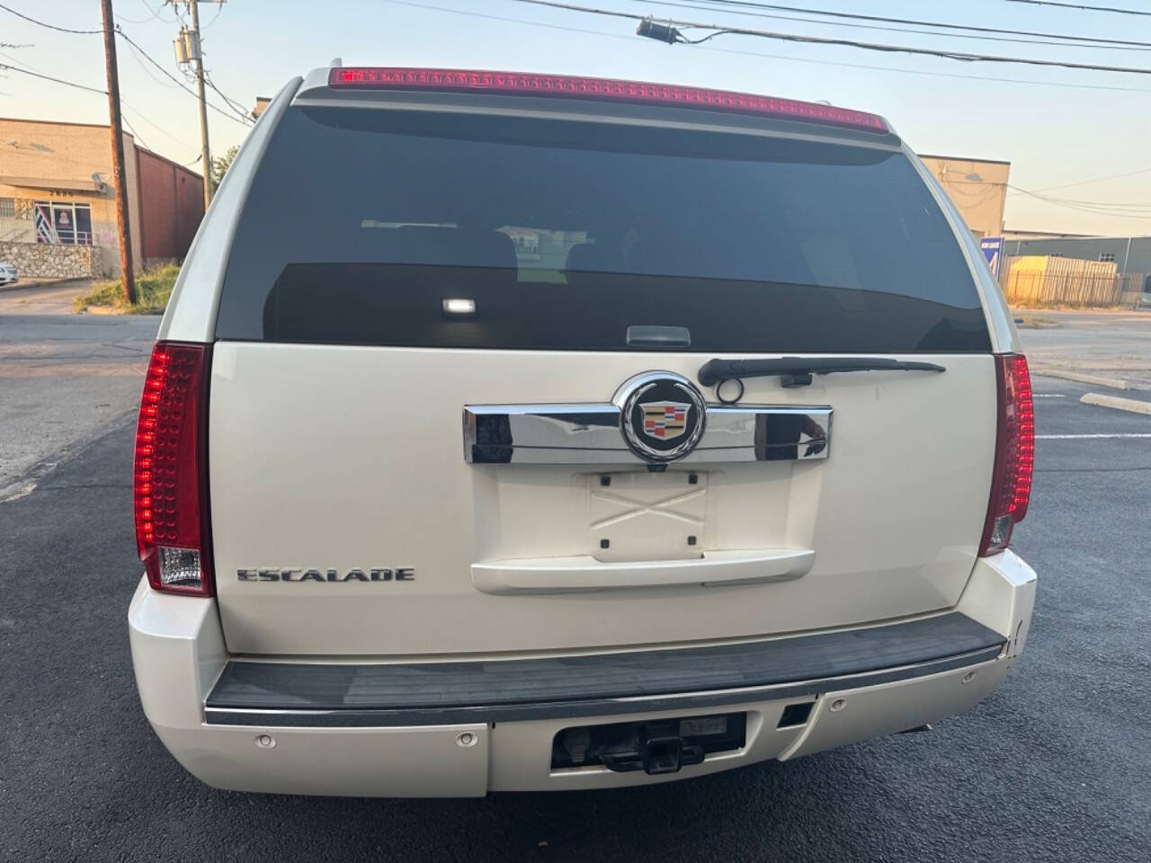 2008 Cadillac Escalade for sale at Sarenco Auto Inc in Dallas, TX