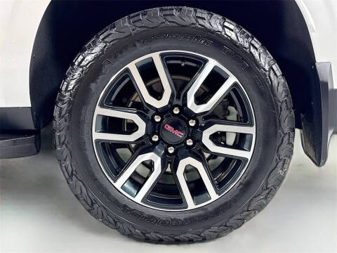 2023 GMC Yukon XL AT4