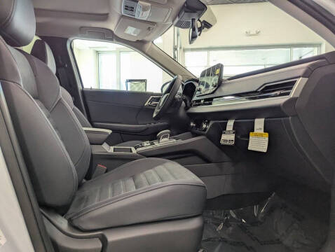 2025 Mitsubishi Outlander PHEV SE