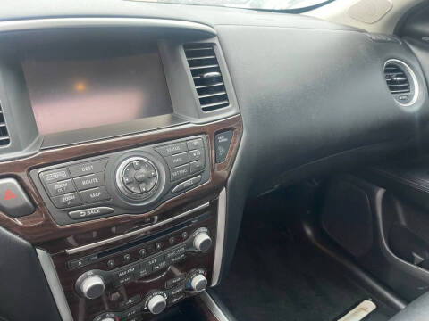 2016 Nissan Pathfinder Platinum