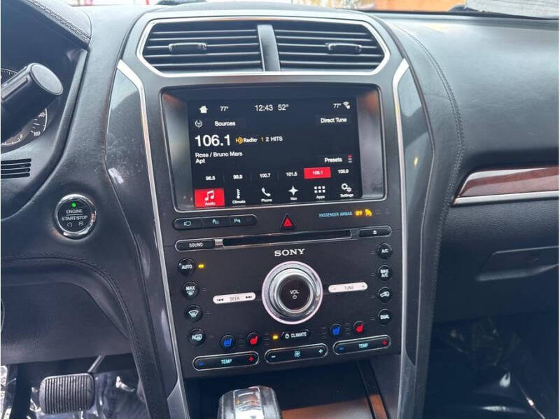 2017 Ford Explorer Platinum