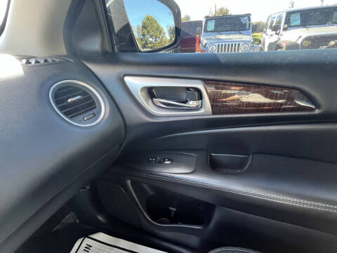 2013 Nissan Pathfinder SL