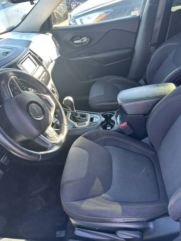 2016 Jeep Cherokee