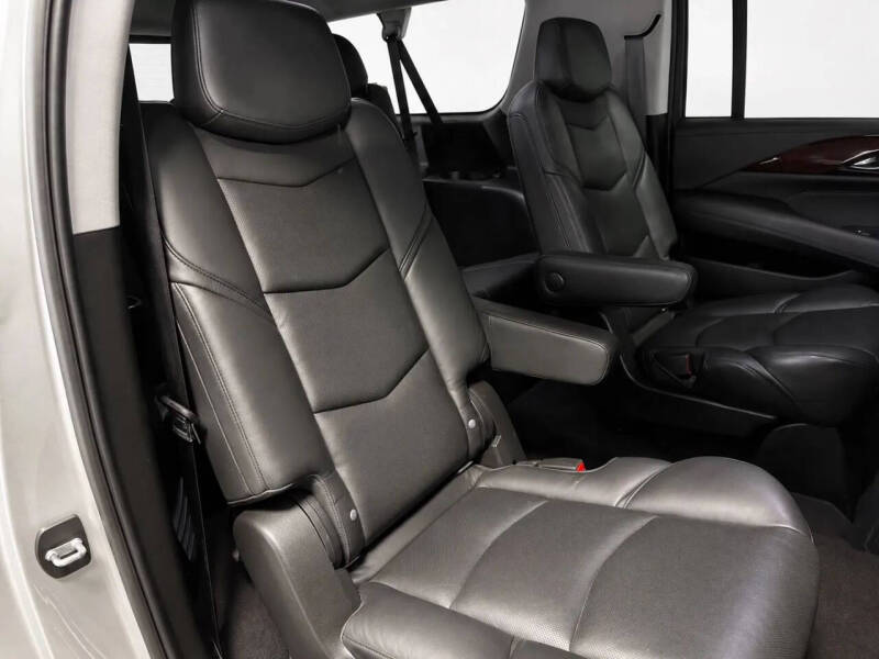 2020 Cadillac Escalade ESV Luxury