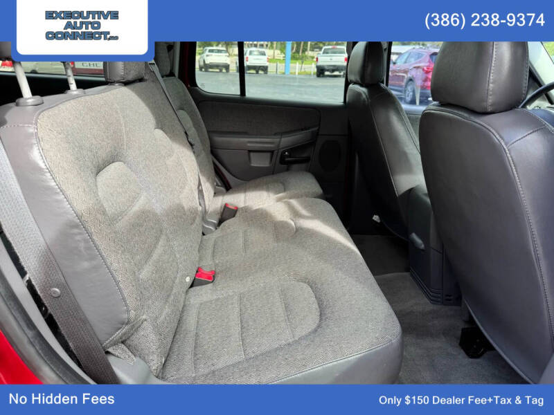 2004 Ford Explorer XLS