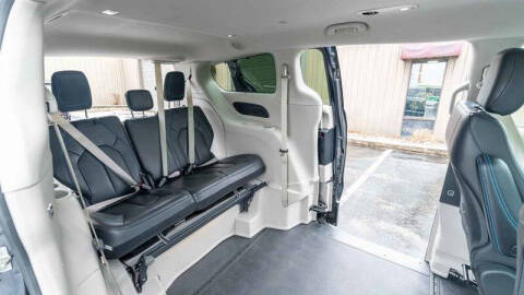 2021 Chrysler Pacifica Touring L