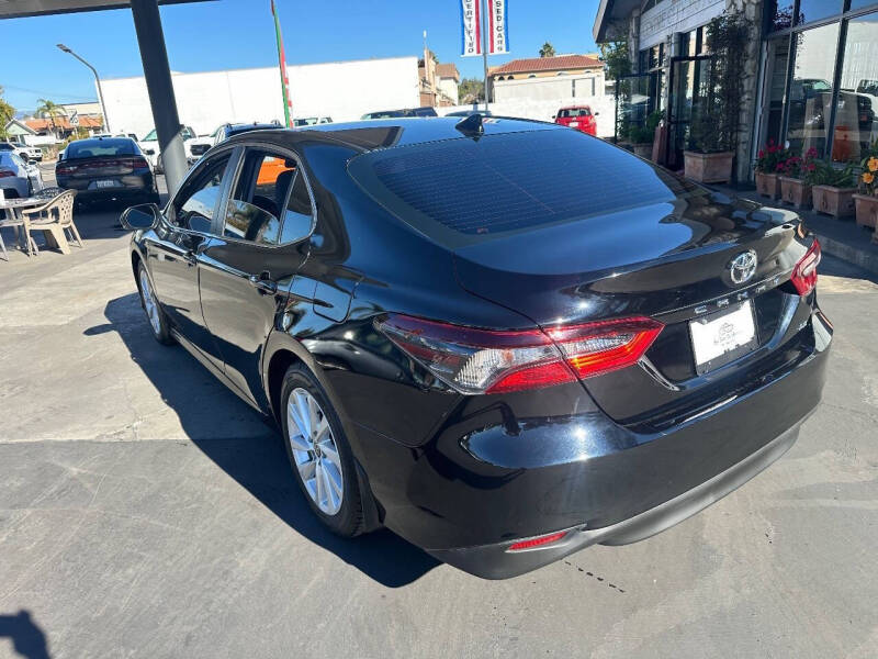 2022 Toyota Camry LE