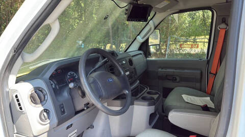 2018 Ford E-Series E-450 SD