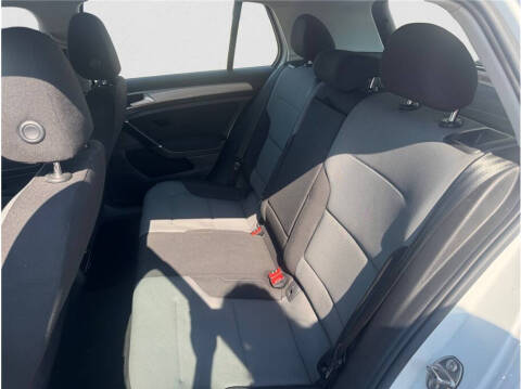 2016 Volkswagen e-Golf SE