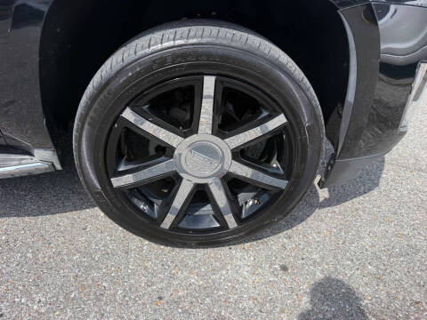 2016 Cadillac Escalade Luxury Collection