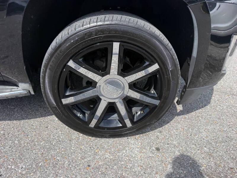 2016 Cadillac Escalade Luxury Collection