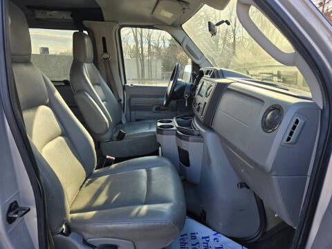 2009 Ford E-Series E-150