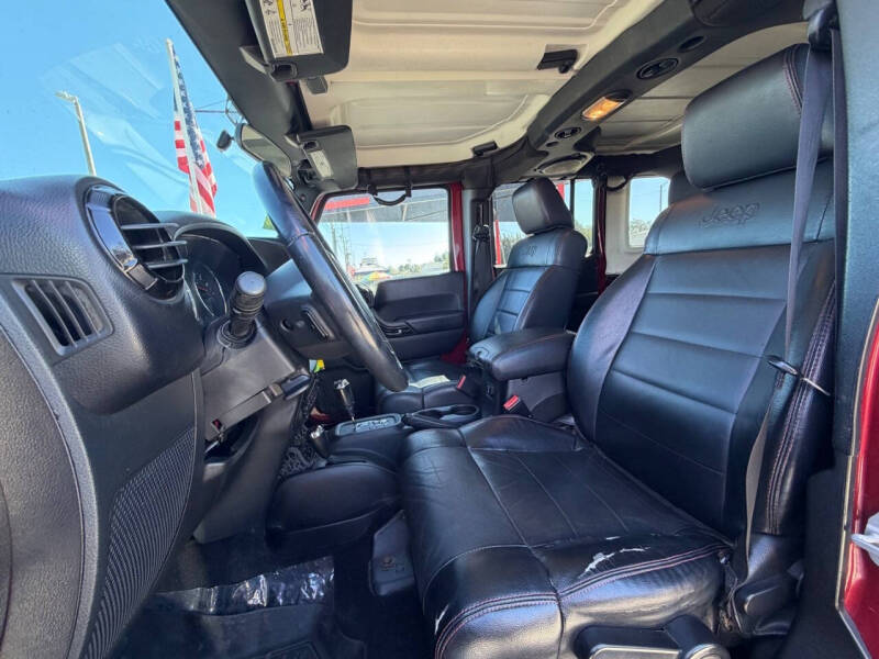 2012 Jeep Wrangler Unlimited Sahara