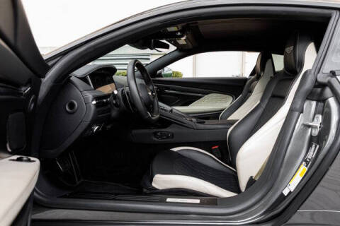 2024 Aston Martin DB12 V8