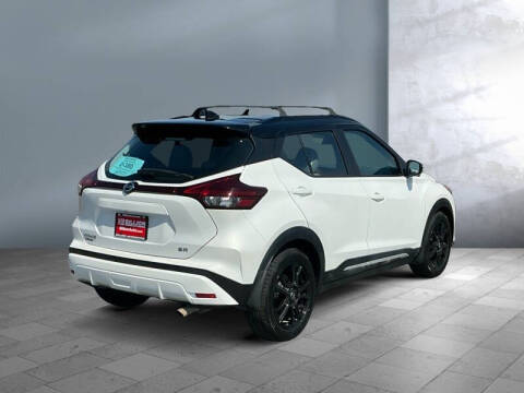 2021 Nissan Kicks SR