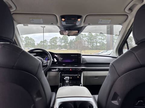 2024 Kia Carnival EX