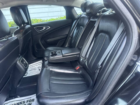 2015 Chrysler 200 C