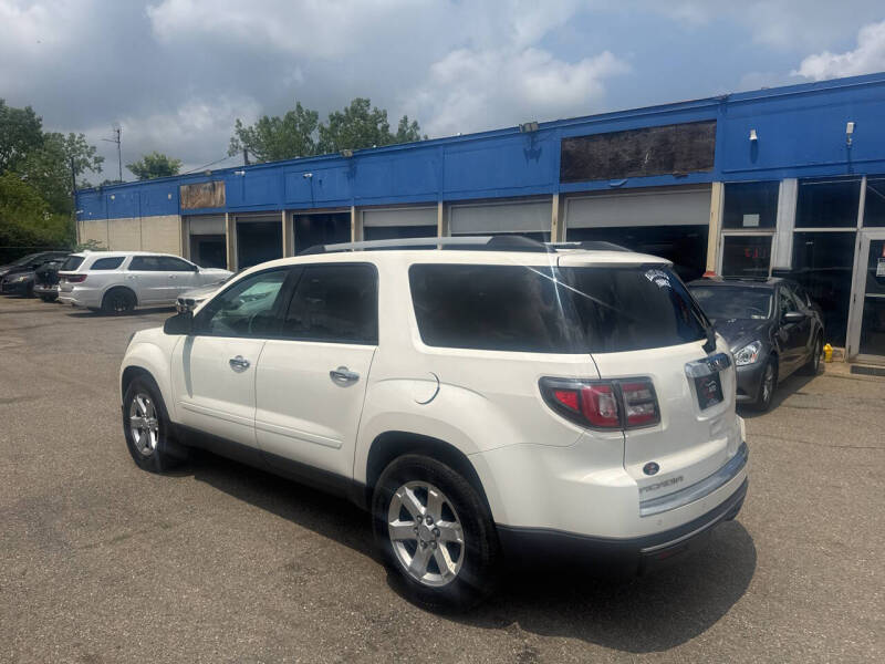 2015 GMC Acadia SLE-2