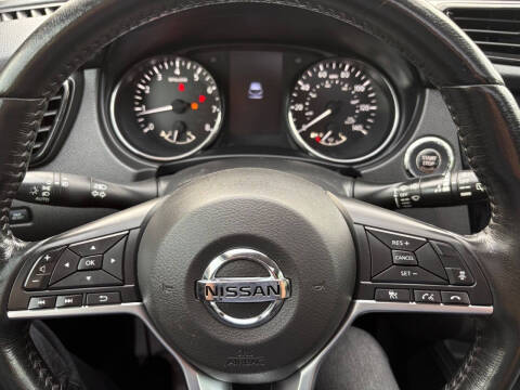 2017 Nissan Rogue Sport SL