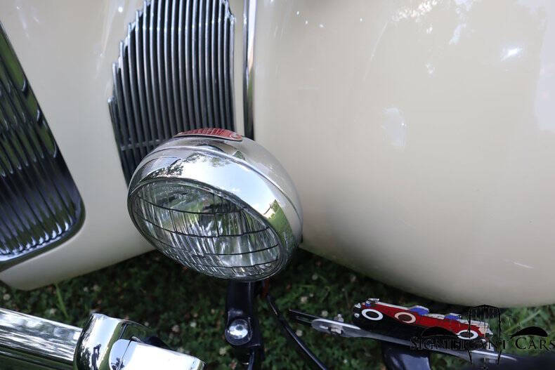 1940 Packard 160