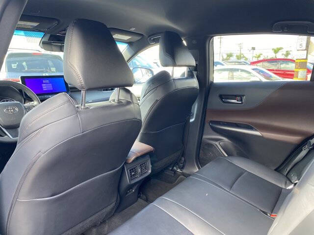 2023 Toyota Venza XLE