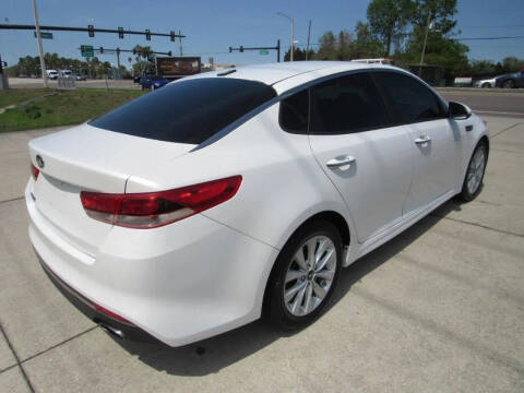 2017 Kia Optima LX