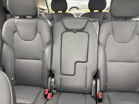 2023 Volvo XC90 B5 Plus Bright Theme