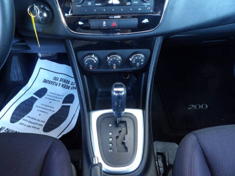 2013 Chrysler 200 Touring