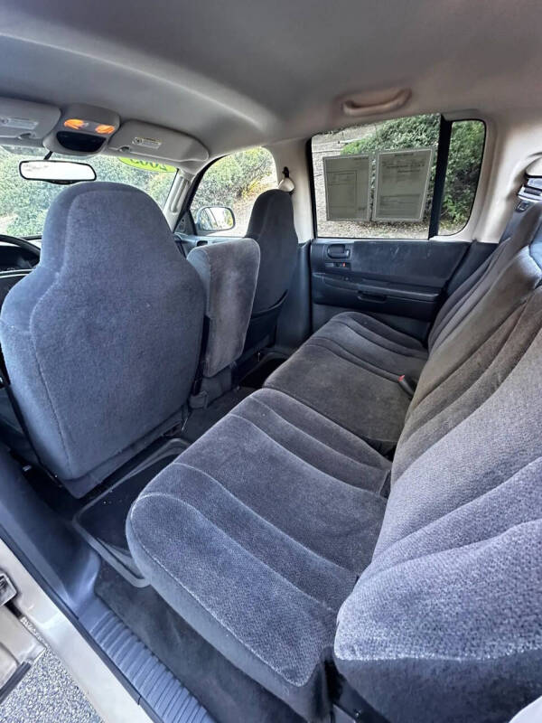 2003 Dodge Dakota