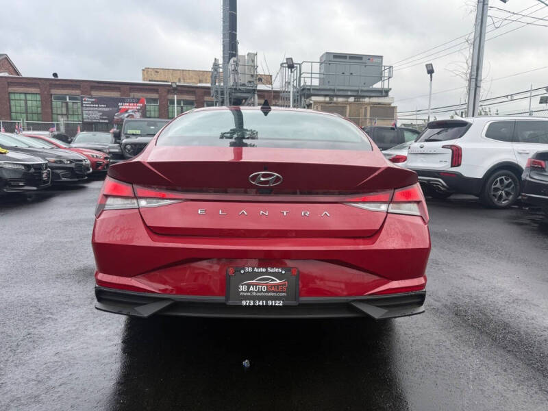 2022 Hyundai Elantra SEL