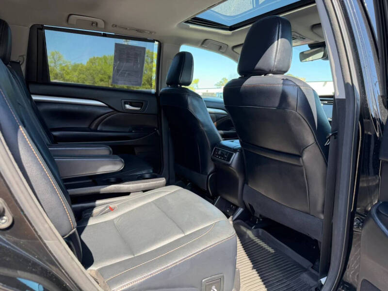 2017 Toyota Highlander