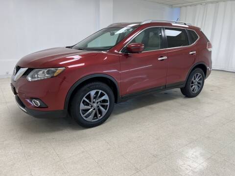 2016 Nissan Rogue for sale at Kerns Ford Lincoln in Celina OH