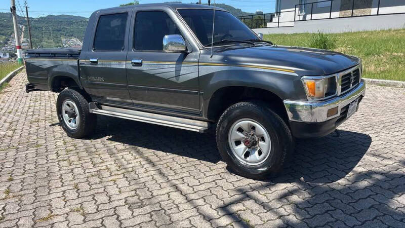 2000 Toyota Hilux