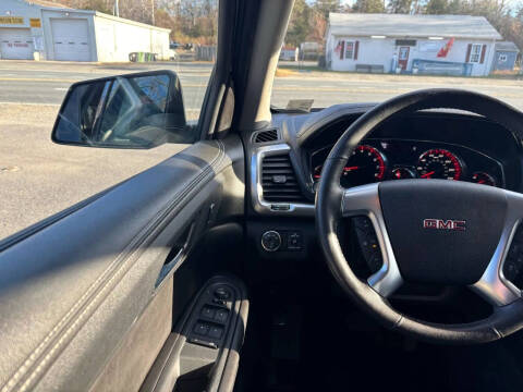 2015 GMC Acadia SLE-2