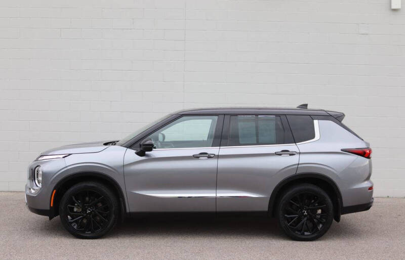 2023 Mitsubishi Outlander SEL Black Edition