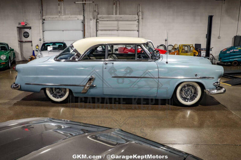 1953 Ford Crestline