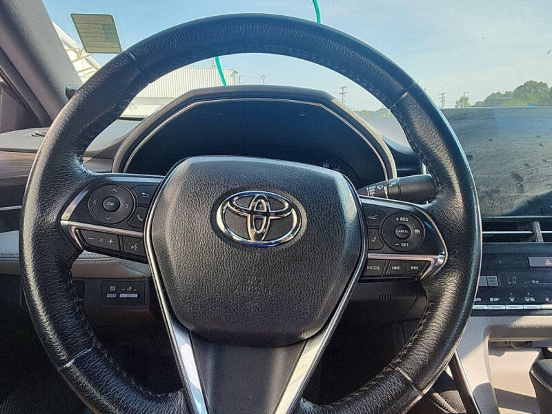 2019 Toyota Avalon XLE