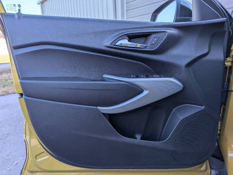 2024 Chevrolet Trax RS