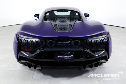 2024 McLaren Artura