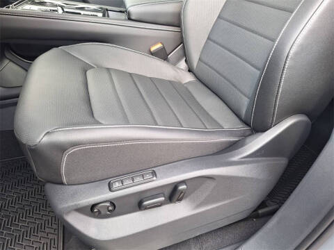 2026 Volkswagen Atlas Cross Sport SEL R-Line Black 4Motion