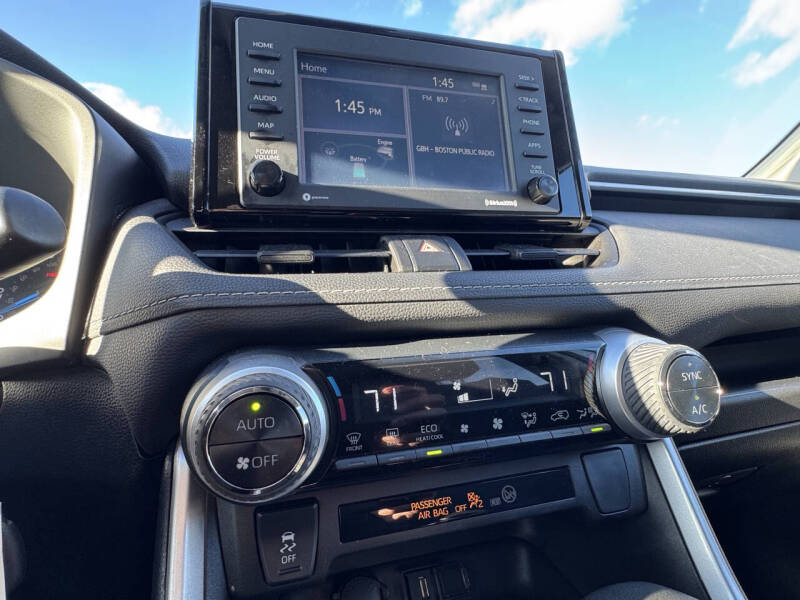 2022 Toyota RAV4 Hybrid LE