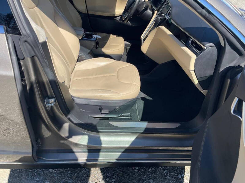 2015 Tesla Model S P85D